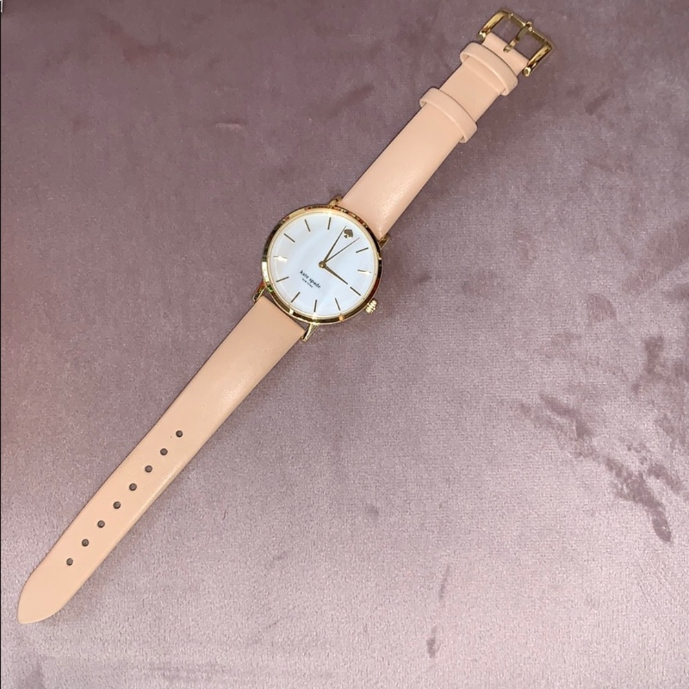 Kate Spade Nude leather strap watch!